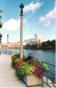 RiverWalk - Milwaukee - Streetscapes - KEI