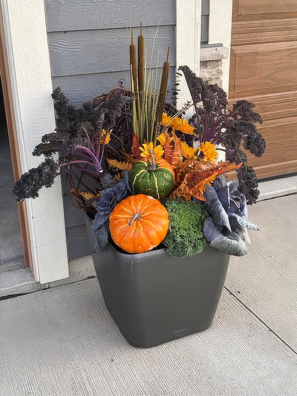 Holiday and Season Decor - KEI